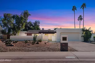 3023 W Sahuaro Dr, Phoenix, AZ 85029 - Photo 2