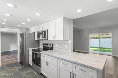 3023 W Sahuaro Drive, Phoenix, AZ 85029 - Photo 14