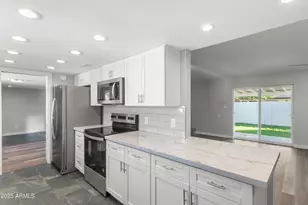 3023 W Sahuaro Dr, Phoenix, AZ 85029 - Photo 14