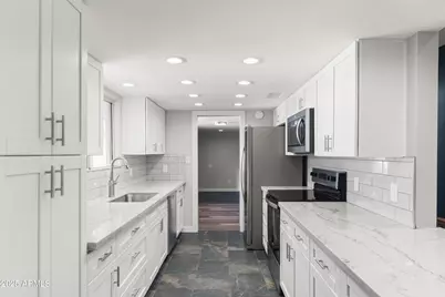 3023 W Sahuaro Drive, Phoenix, AZ 85029 - Photo 12