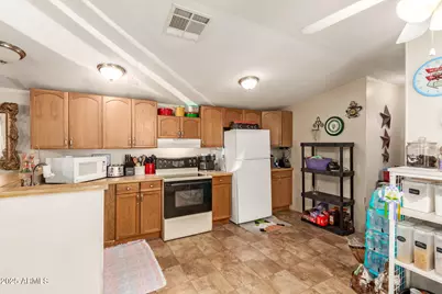 8301 N 103rd Avenue #203, Peoria, AZ 85345 - Photo 8