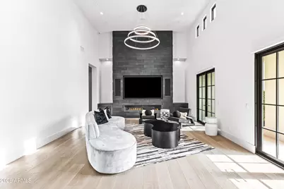 6830 E Hummingbird Lane, Paradise Valley, AZ 85253 - Photo 8