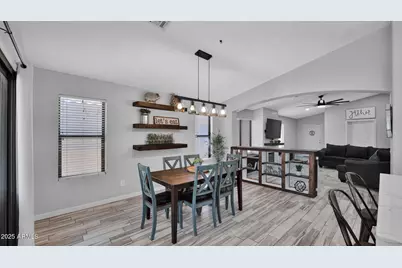 14952 W Maui Lane, Surprise, AZ 85379 - Photo 8