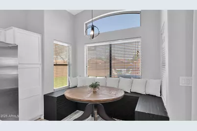 14952 W Maui Lane, Surprise, AZ 85379 - Photo 12