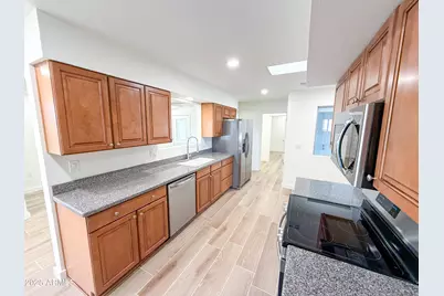 11855 N Mission Drive, Sun City, AZ 85351 - Photo 8