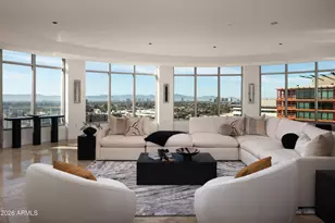 2402 E Esplanade Ln, Phoenix, AZ 85016 - Photo 2