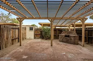 3107 W Harmont Dr, Phoenix, AZ 85051 - Photo 20
