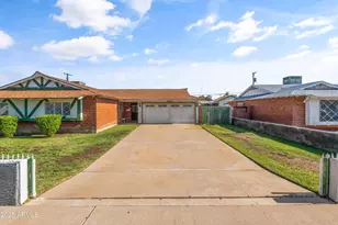 6537 N 41st Dr, Phoenix, AZ 85019 - Photo 2