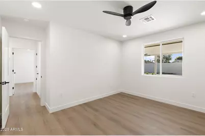 3615 E Clarendon Avenue, Phoenix, AZ 85018 - Photo 36