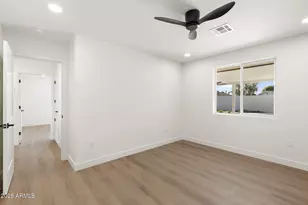 3615 E Clarendon Ave, Phoenix, AZ 85018 - Photo 36