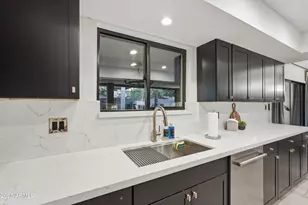 8526 E Whitton Ave, Scottsdale, AZ 85251 - Photo 22