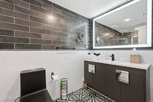 8526 E Whitton Ave, Scottsdale, AZ 85251 - Photo 36