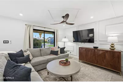 8526 E Whitton Avenue, Scottsdale, AZ 85251 - Photo 14