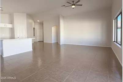 1316 E Vernoa Street, San Tan Valley, AZ 85140 - Photo 4