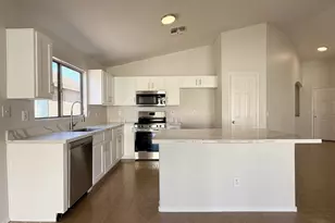 1316 E Vernoa St, San Tan Valley, AZ 85140 - Photo 10