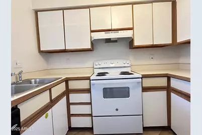 6230 N 33rd Avenue #118, Phoenix, AZ 85017 - Photo 6