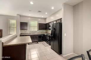 7771 W Palm Ln, Phoenix, AZ 85035 - Photo 8