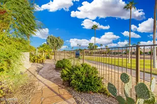 15531 W Piccadilly Rd, Goodyear, AZ 85395 - Photo 52