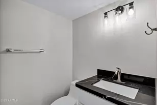 945 N Pasadena St, Mesa, AZ 85201 - Photo 14