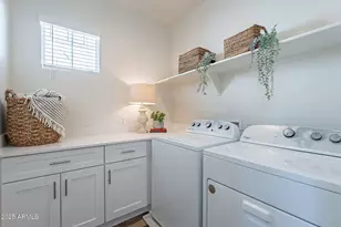 624 N Vine St, Chandler, AZ 85225 - Photo 36