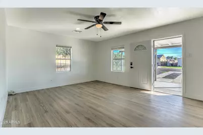 140 E Buena Vista Avenue, Goodyear, AZ 85338 - Photo 16