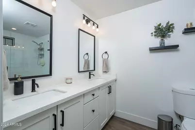 8725 E Bonnie Rose Avenue, Scottsdale, AZ 85250 - Photo 12