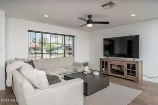 8725 E Bonnie Rose Ave, Scottsdale, AZ 85250 - Photo 6