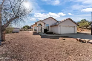 1847 Vista Dr, Wickenburg, AZ 85390 - Photo 1