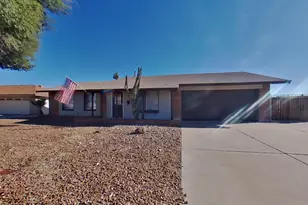 9215 N 39th Dr, Phoenix, AZ 85051 - Photo 1