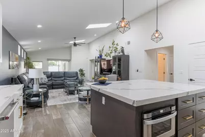 2511 E Earll Drive, Phoenix, AZ 85016 - Photo 12