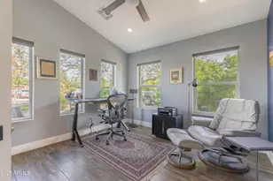 2511 E Earll Dr, Phoenix, AZ 85016 - Photo 4