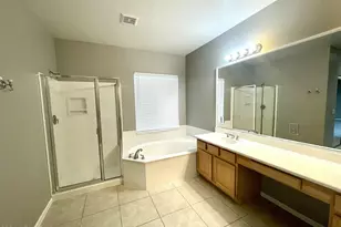 1608 W Amberwood Dr, Phoenix, AZ 85045 - Photo 8