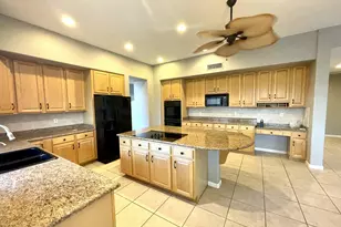 1608 W Amberwood Dr, Phoenix, AZ 85045 - Photo 2