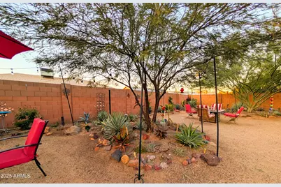 11052 W Meade Drive, Sun City, AZ 85351 - Photo 42