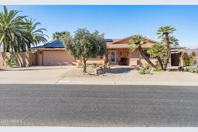 11052 W Meade Drive, Sun City, AZ 85351 - Photo 1