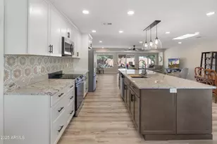 11052 W Meade Dr, Sun City, AZ 85351 - Photo 8