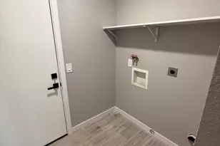 2429 E Alameda Dr, Tempe, AZ 85282 - Photo 20