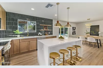 3401 E Shaw Butte Drive, Phoenix, AZ 85028 - Photo 12