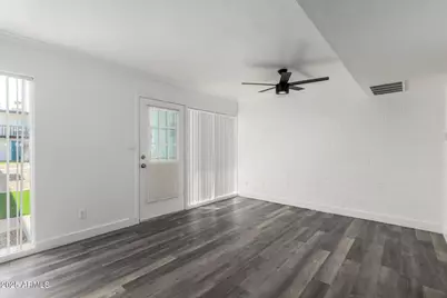 1804 W Tuckey Lane #4, Phoenix, AZ 85015 - Photo 4