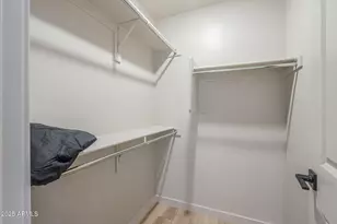 127 W Holcomb Ln, Phoenix, AZ 85003 - Photo 26