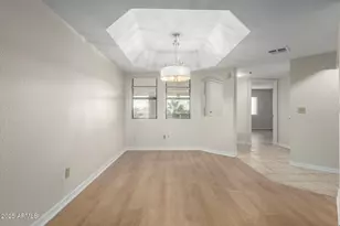 5104 N 32nd St, Phoenix, AZ 85018 - Photo 6