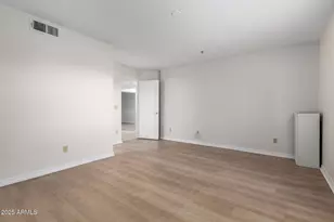 5104 N 32nd St, Phoenix, AZ 85018 - Photo 16