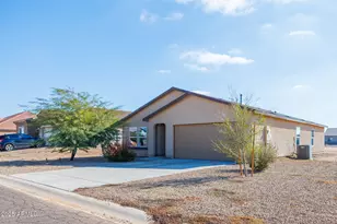 10890 W Carmelita Cir, Arizona City, AZ 85123 - Photo 4