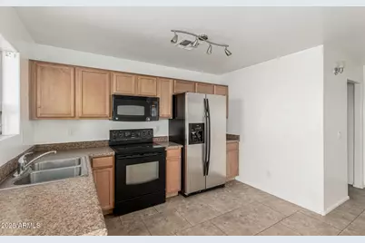 7596 W Charter Oak Road, Peoria, AZ 85381 - Photo 10