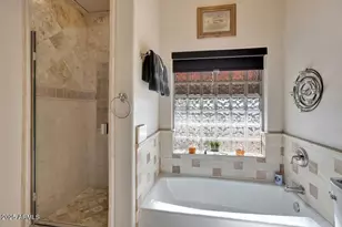 1053 E Maddock Rd, Phoenix, AZ 85086 - Photo 32