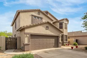 18137 W Canyon Ln, Goodyear, AZ 85338 - Photo 10