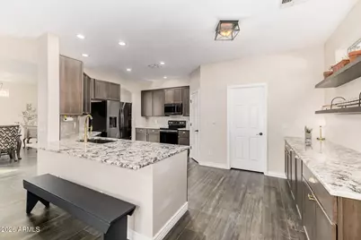 18137 W Canyon Lane, Goodyear, AZ 85338 - Photo 16