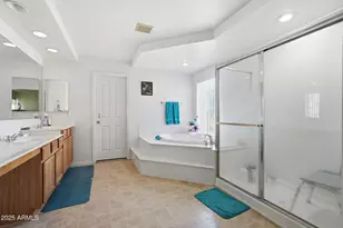 6826 S 41st Dr, Phoenix, AZ 85041 - Photo 38