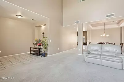 6826 S 41st Drive, Phoenix, AZ 85041 - Photo 6