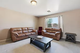 6826 S 41st Dr, Phoenix, AZ 85041 - Photo 8